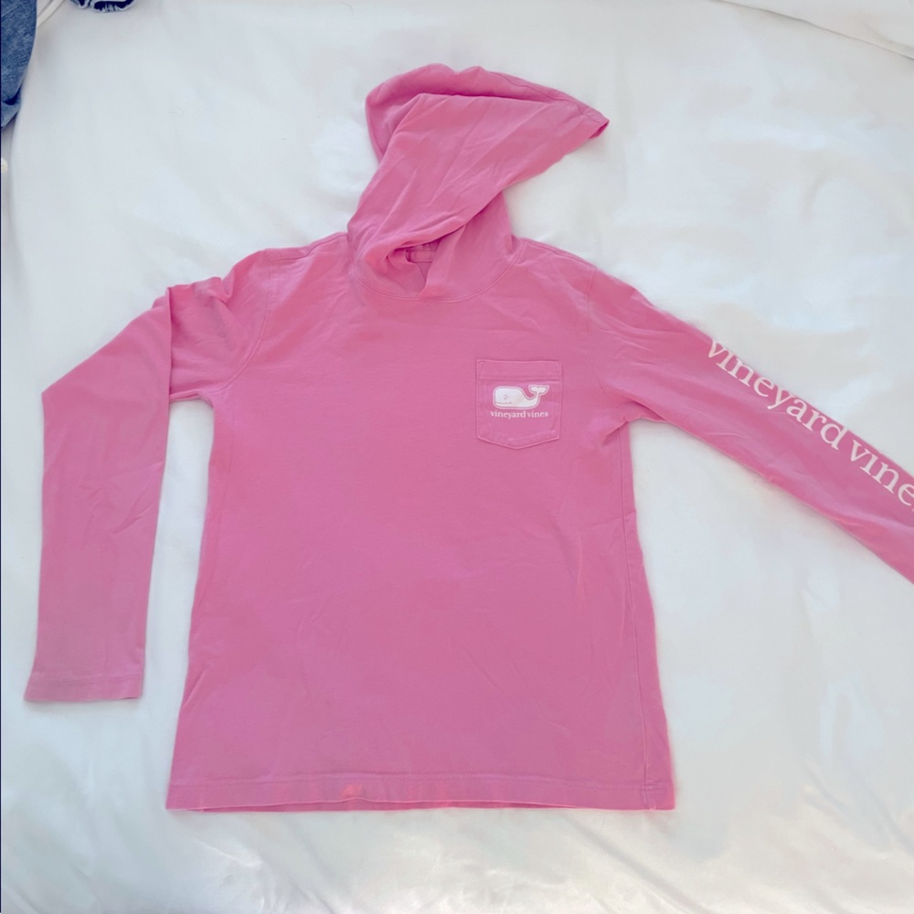 Vineyard Vines long sleeve pink hooded t-shirt. Kids size 7/8